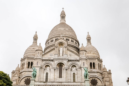 圣心大教堂在蒙马特在巴黎, 法国