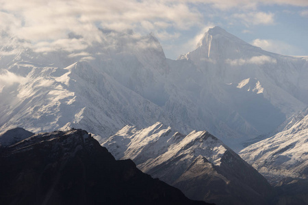 Spantik 峰 金峰 在喀喇山脉, 罕山谷, 巴基斯坦