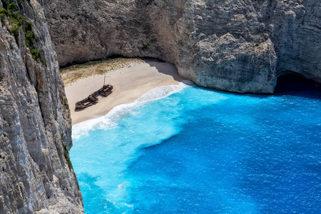 Navagio 海难 海滩在扎金索斯岛, 希腊