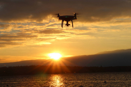橙色天空日出视频图片