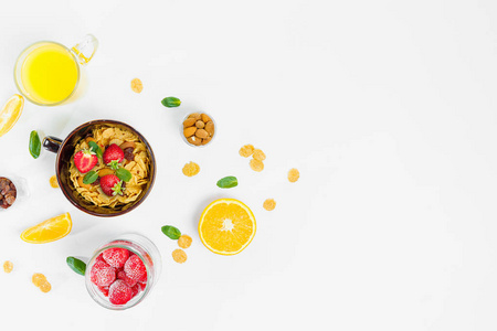 健康早餐玉米片谷物, 早餐, 玉米片, 葡萄干, 杏仁, 薄荷叶, 橙汁