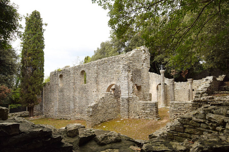 克罗地亚尼岛的教堂遗址