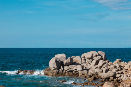 撒丁岛的海岸景观, 悬崖