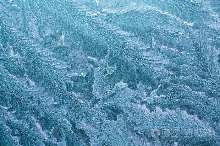 icecold霜形成的冰晶在美丽独特的图案