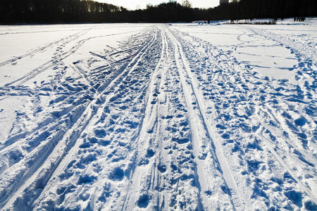 雪地滑雪道