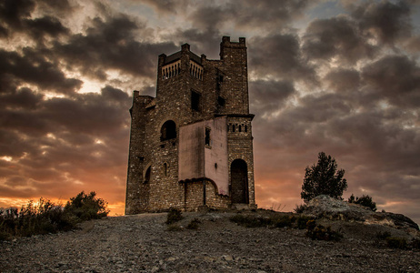 oldhuse这座城堡位于阿尔哈林埃尔格兰德,被大自然和安静的环境包围着