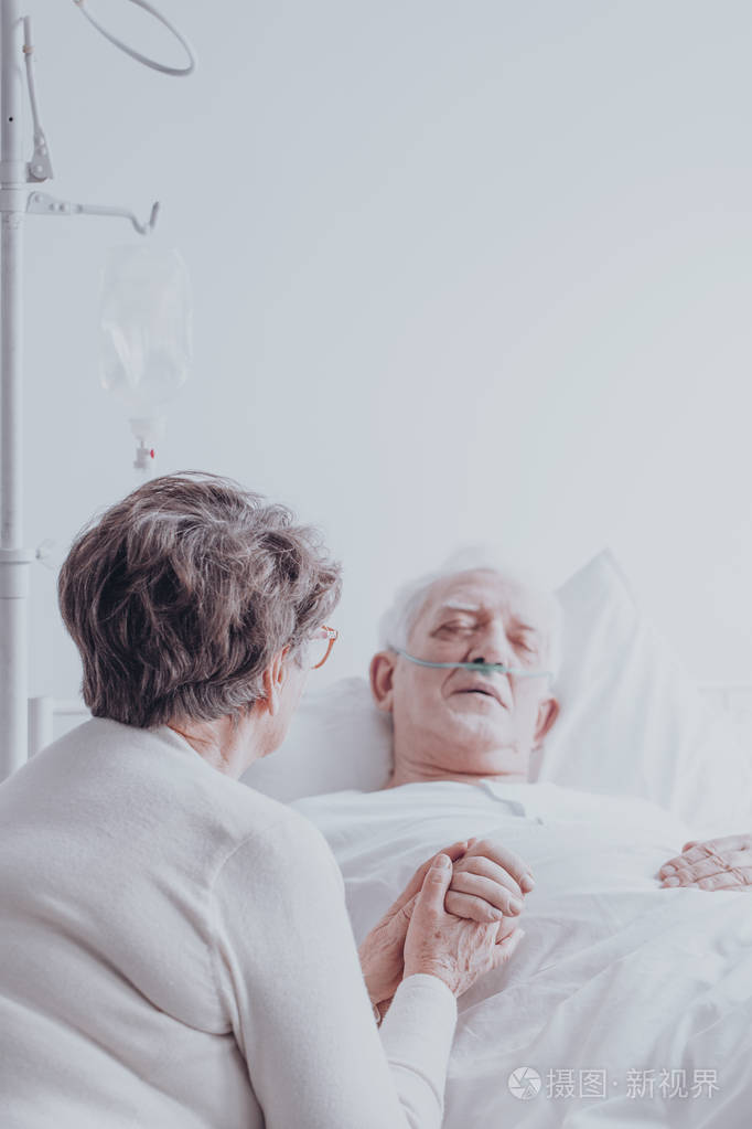 临终配偶的最后时刻