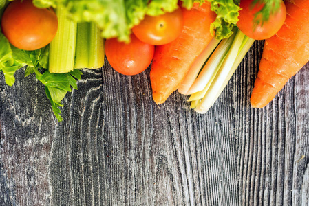 食用蔬菜和青菜的健康饮食