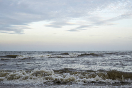 海边的巨浪. 可用作背景照片