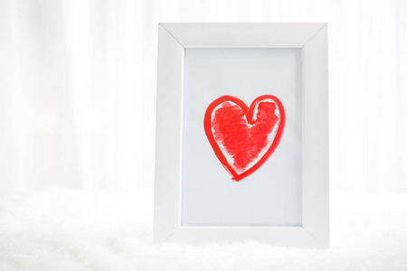 红心白镜框, 情人节概念