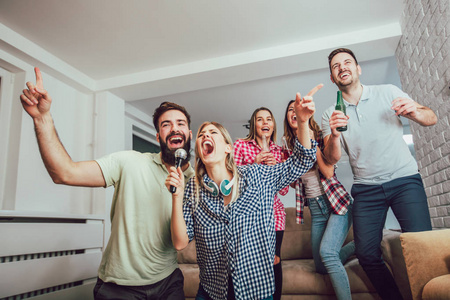 家庭卡拉ok图片