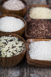六碗用不同的品种米