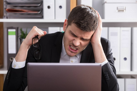 无聊的商人图片