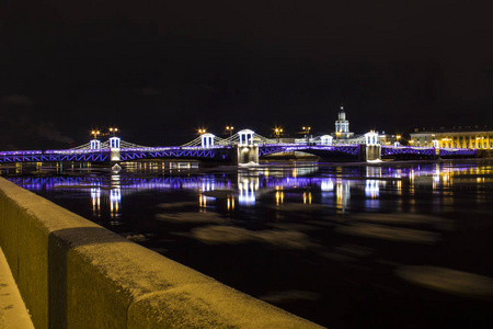 s St. Petersburg. The Palace Bridge.