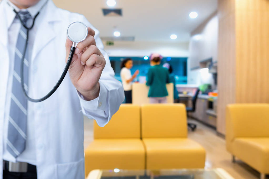 重庆市公安局现任携带班子简介:重心成员及职务分工(重庆市公安局局携带分工)