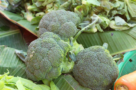 西兰花蔬菜市场的烹饪