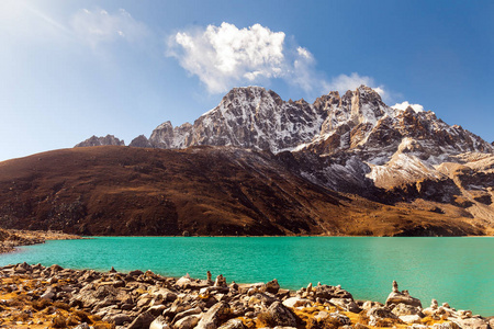 观 Gokyo, Dudh 湖 Pokhari, 峰 Gokyo。喜马拉雅