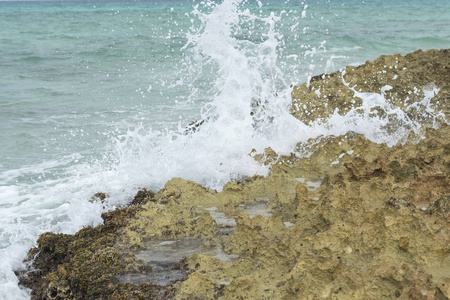 海浪与泡沫关闭