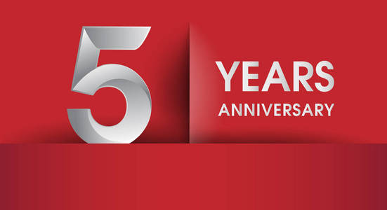 五周年庆典标志平面设计孤立在红色背景矢量元素上，用于横幅邀请卡和生日聚会。