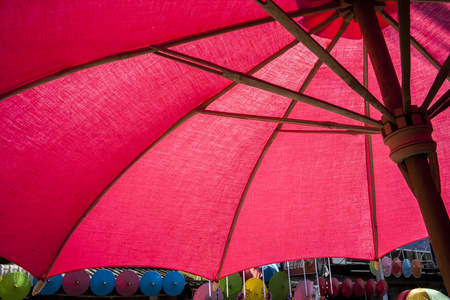 雨伞纸伞五颜六色