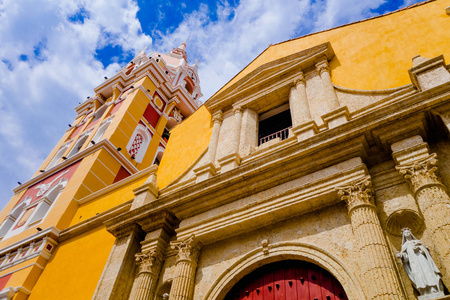 下面的看法, 亚历山大圣凯瑟琳大教堂在西班牙的殖民城市卡塔赫纳, 哥伦比亚