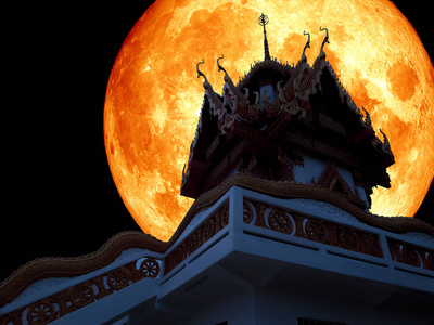 佛寺全血月夜天图片