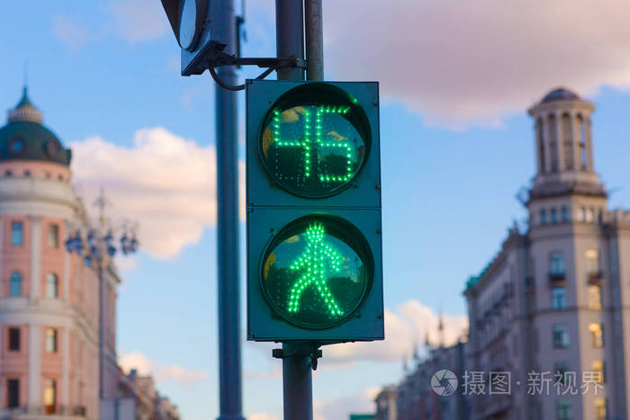 街上的红绿灯
