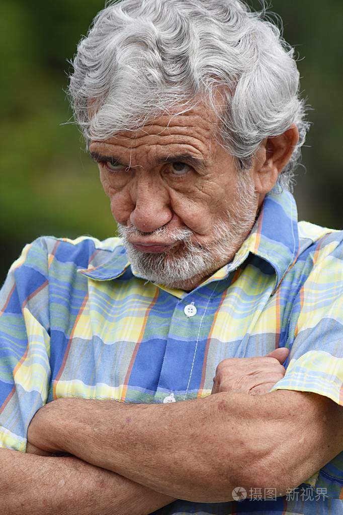 顽固的少数男性