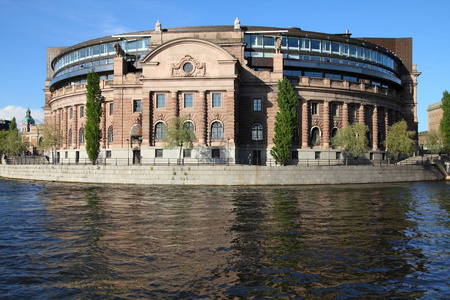 斯德哥尔摩瑞典。 里克斯达格议会大楼在Helgeandsholmen岛。