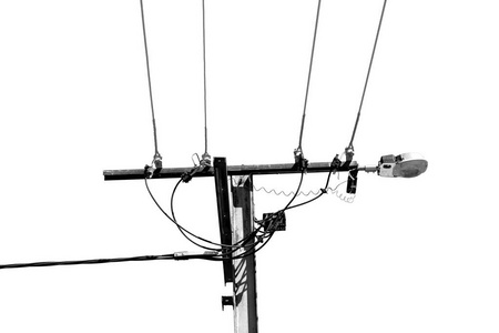 在澳大利亚，电线和电线杆在晴空中的概念