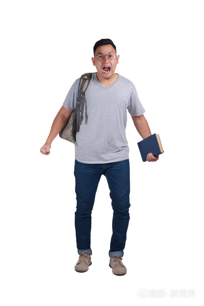 青年学生站在愤怒的手势