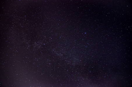 黑色背景上带有白色点的矩形渐变屏幕色调黑色夜空充足的星星无缝矢量