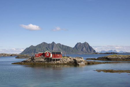 挪威洛弗顿斯沃勒海岸和岛屿的全景