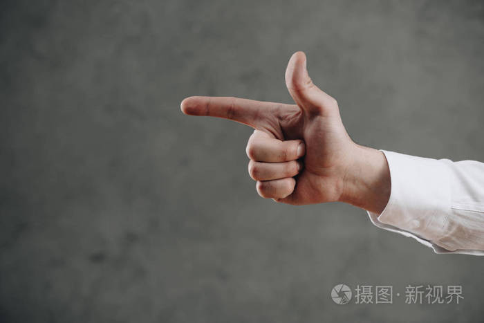 英译汉1用手指在灰色的地方遮住人的视线