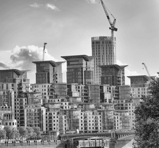 伦敦大厦从沃克斯豪尔桥梁图片