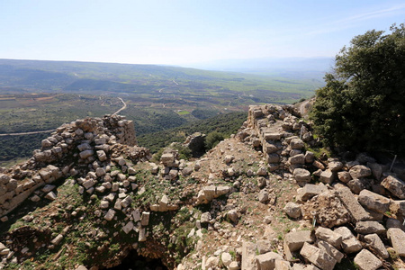 以色列的要塞是一个中世纪的堡垒，位于戈兰高地的北部，海拔约800米。