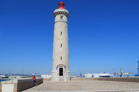 圣路易灯塔在西特是一个海滨度假胜地，在地中海有一个独特的岛屿，它被命名为法国塞隆的威尼斯