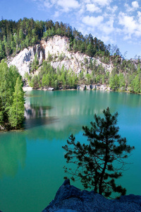 Adrspach 岩石镇和采石场湖Adrspach特普利岩国家公园, 东波希米亚, 捷克共和国