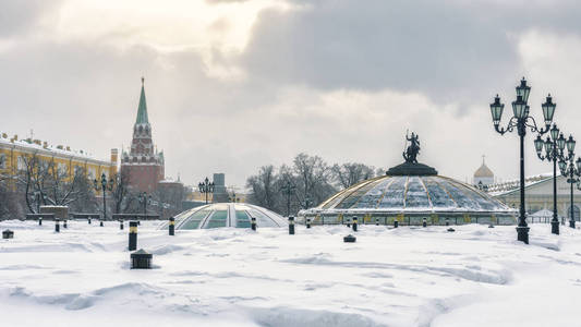 莫斯科克里姆林宫和 Manezhnaya 广场冬季
