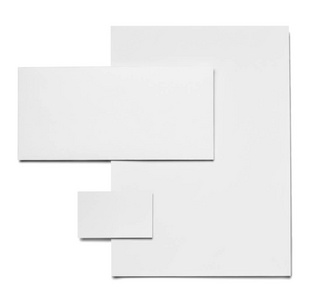 白色背景的信封纸和名片模板