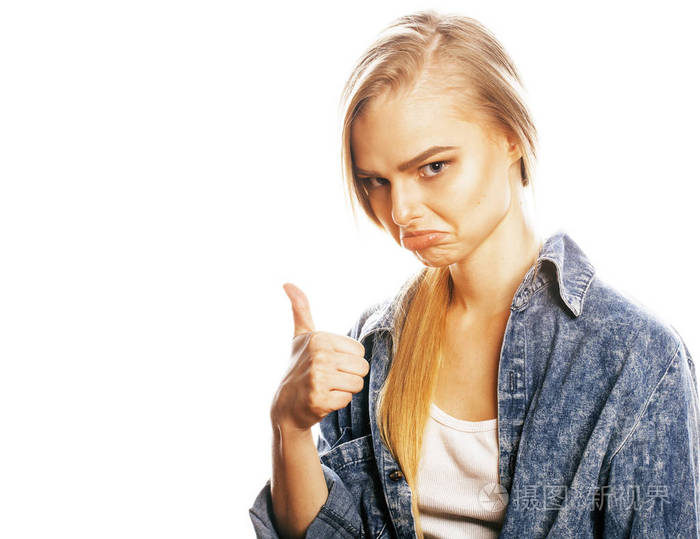 年轻的金发美女在白色背景的手势竖起大拇指孤立的情绪摆姿势亲密的