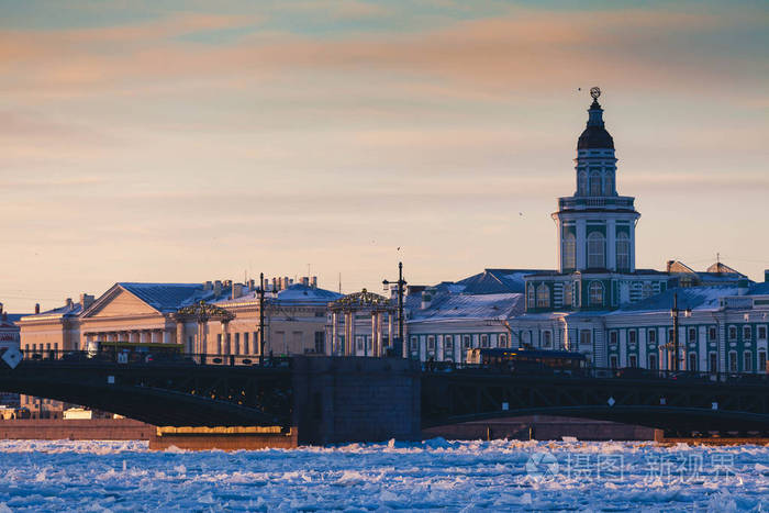 俄罗斯圣彼得堡。涅瓦河。冬天。
