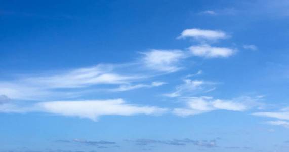 天上的天空图片-天上的天空素材-天上的天空插画-摄图新视界