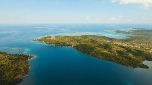 空中查看美丽的海景。布桑加，巴拉望岛菲律宾
