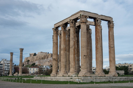 奥林匹亚宙斯与希腊雅典卫城的殿堂