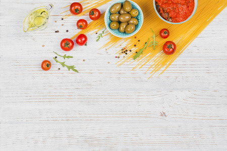 意大利面食的配料西红柿, 橄榄油