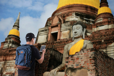 年轻人亚洲愉快的游人旅行背包客旅游