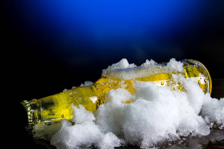 雪花啤酒勇闯天涯图片