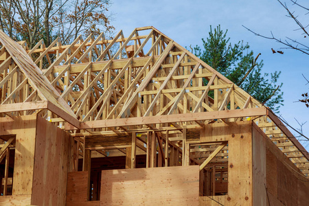 新房子的建造是新的木屋盖