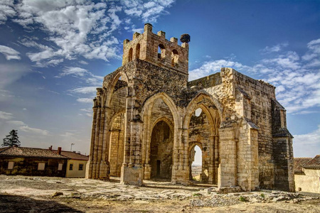 帕伦苏埃拉哥特教堂遗址属于帕伦西亚省西班牙